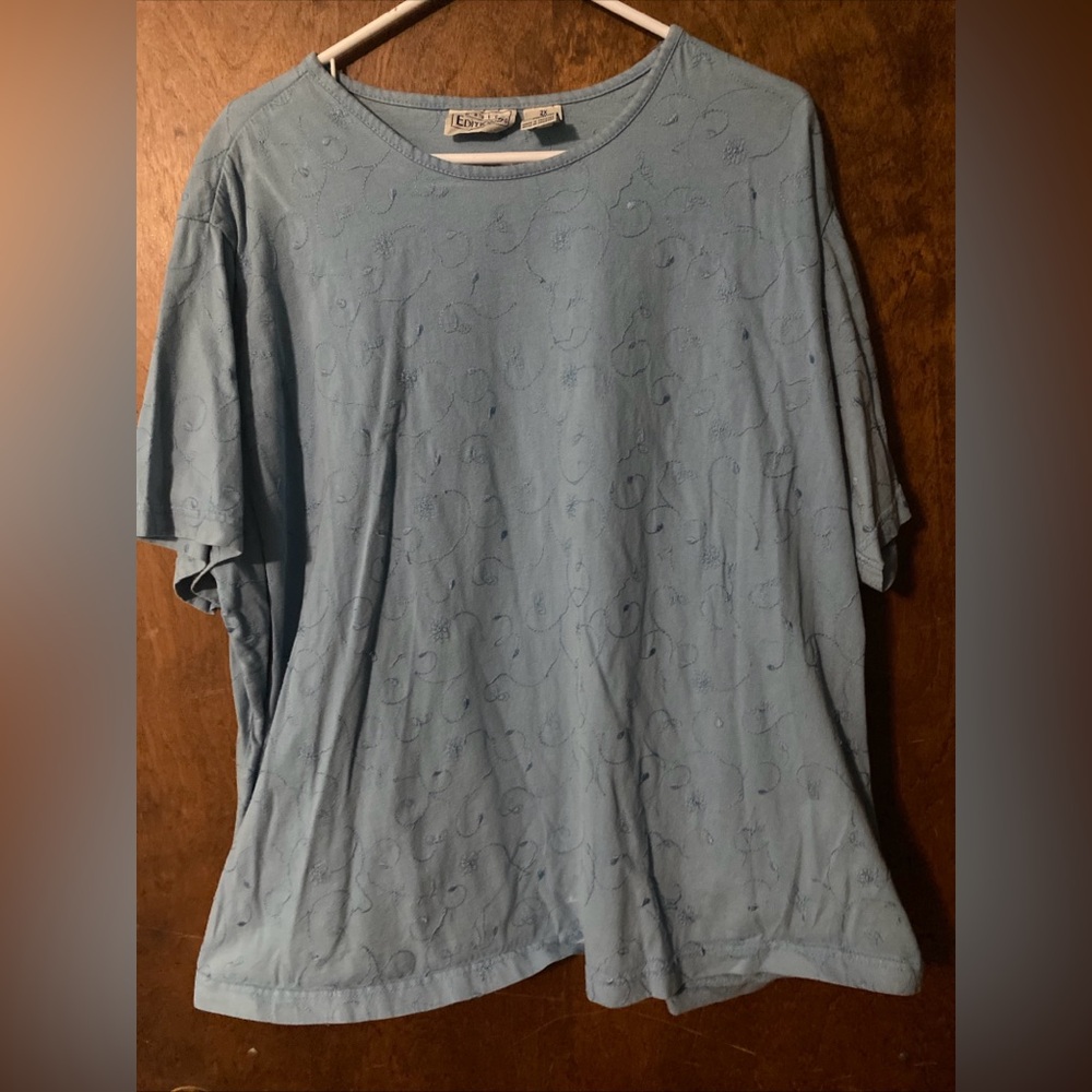 2xl Light Blue Short Sleeve Short With Embroidered Design By Basic Editions